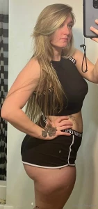 I randomly go live when i m feeling spunky on my vip page we have fun part 3