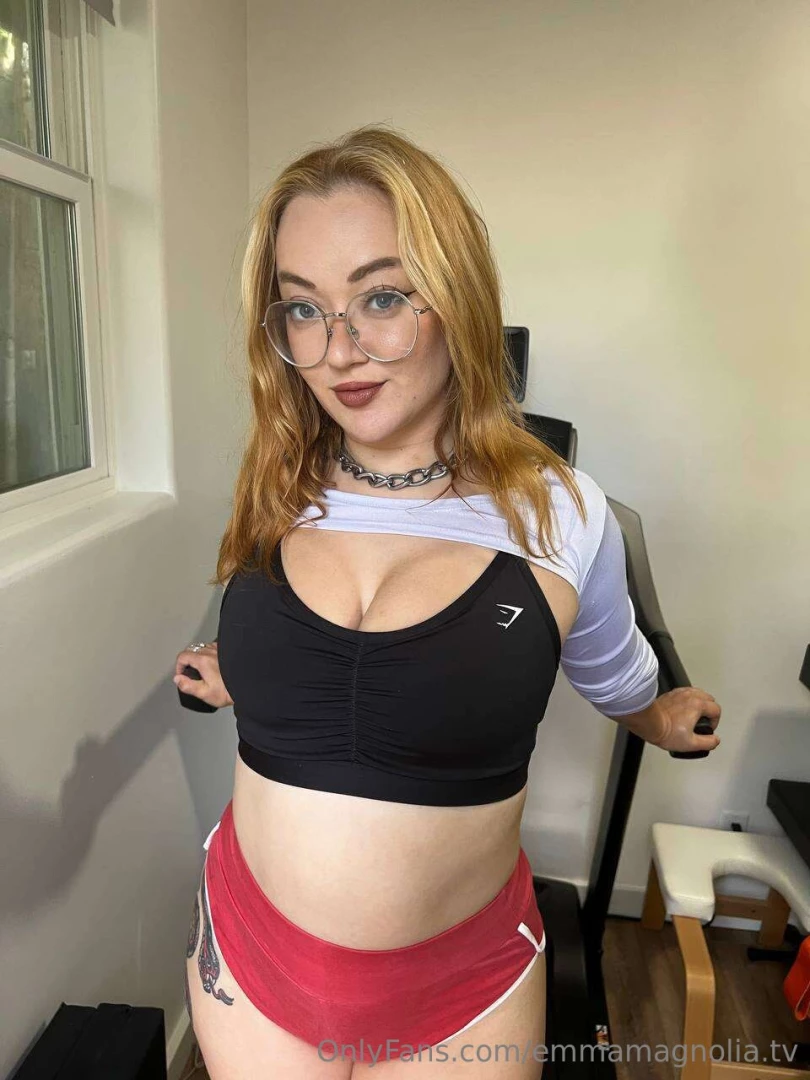 Need a gym partner i m waiting for you emmamagnoliaxo 