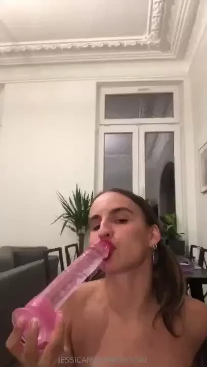 What if you can t see shit so ur imagination does the trick 