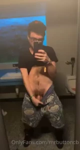 Bar hangs last night and of course i had to take some nudes