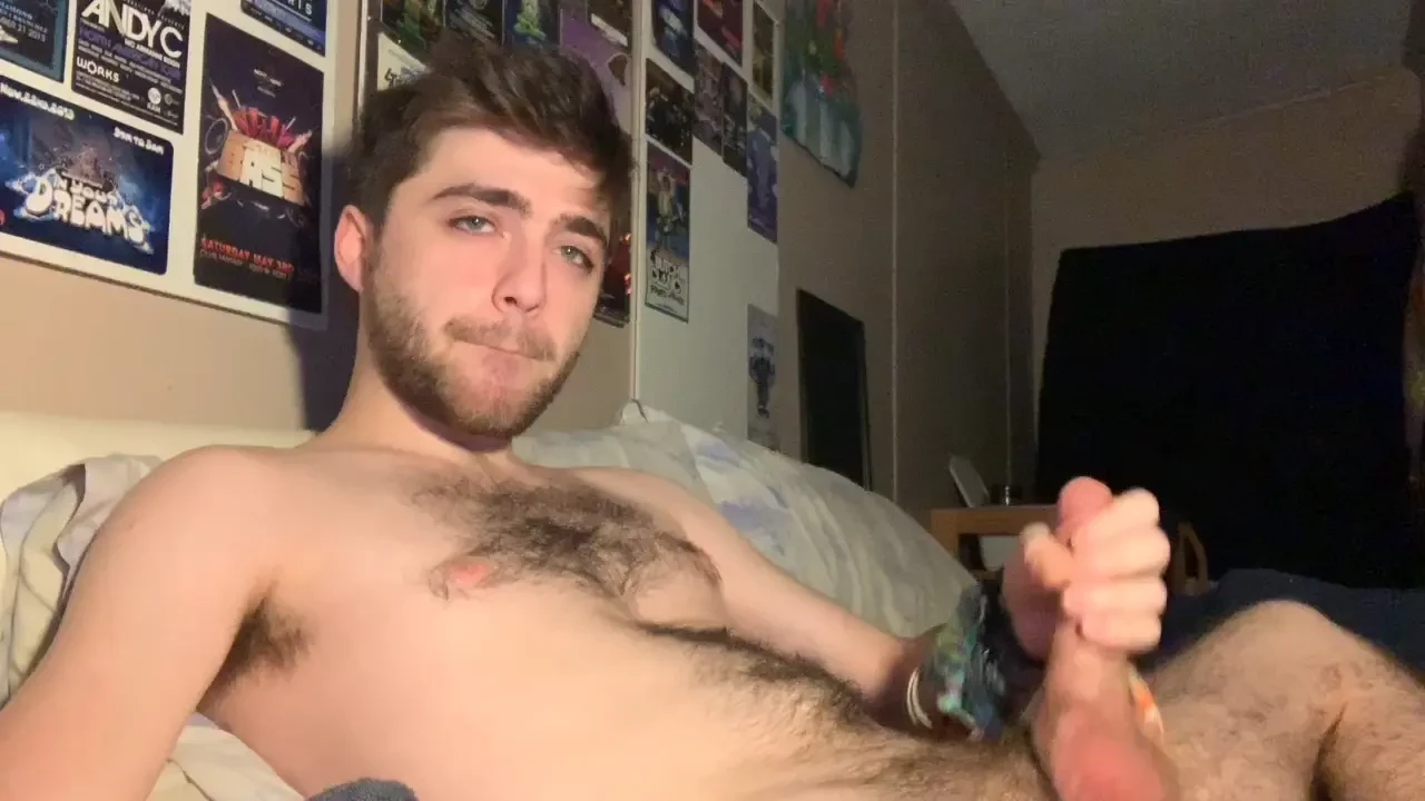 Watch my ass get played with till i shooot a fat load 