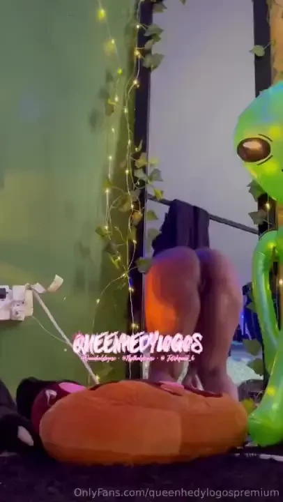 This booty getting so fatttt it s all the anal 