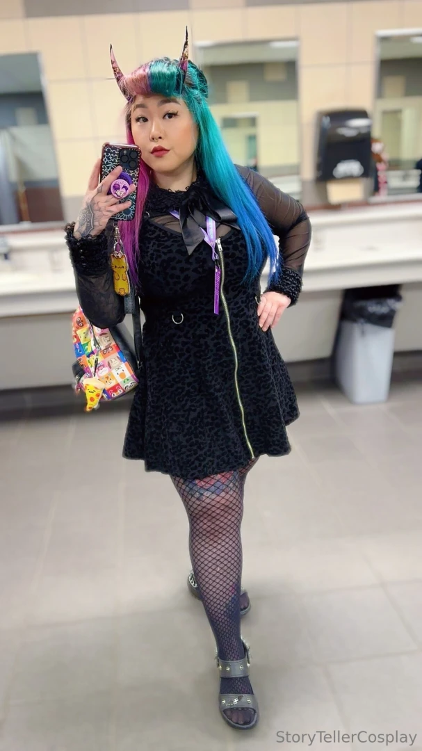 I ve been so exhausted from these back to back cons sorry for the part 1 