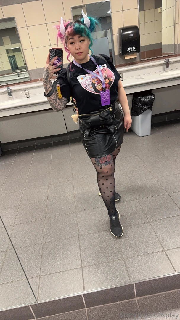 I ve been so exhausted from these back to back cons sorry for the 