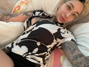 Join me in bed part 195