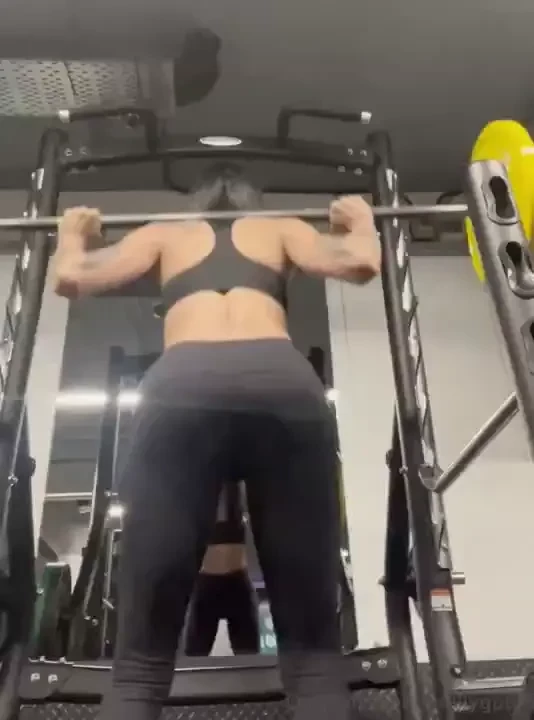 Any personal trainer who can help me 