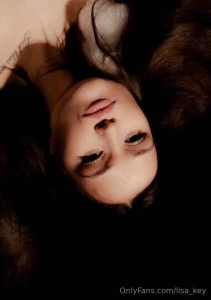 What do you think is better a cozy atmosphere at home or a hot party