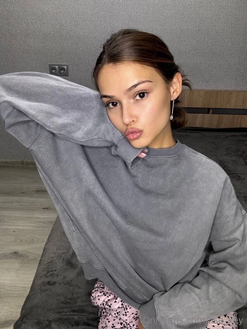 What book are you reading right now or maybe a recent movie 