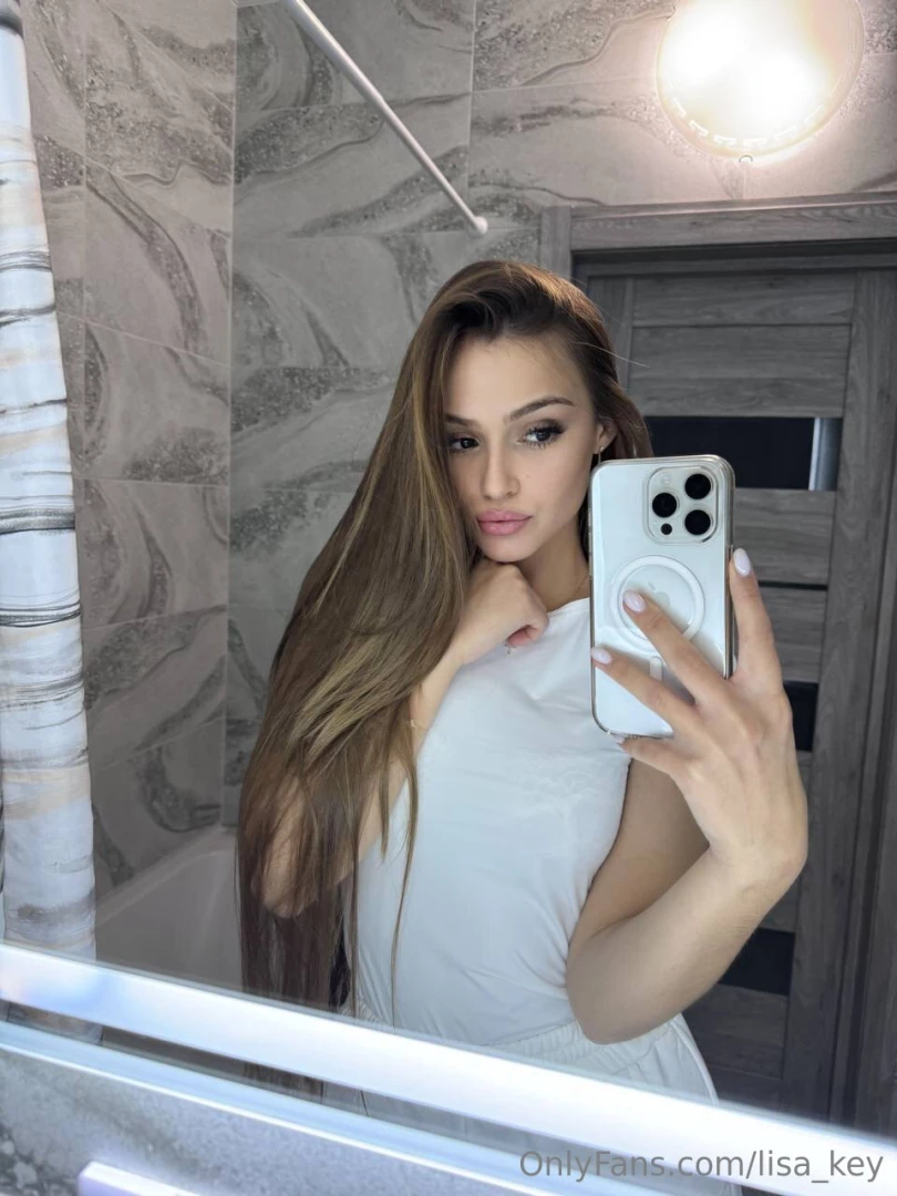 Mood effortless beauty 