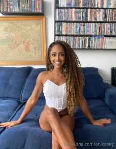 Real enchantress vitoriaxo is the goddess of exclusive content part 914