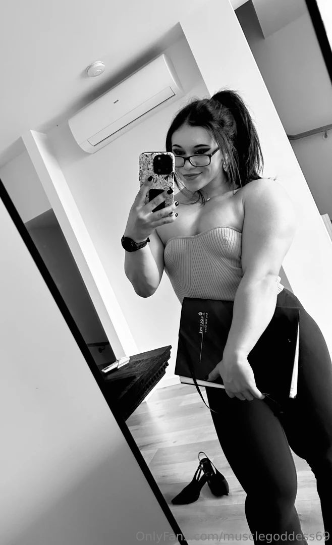 Customs announcement all customs will be send out tomorrow for anyone 