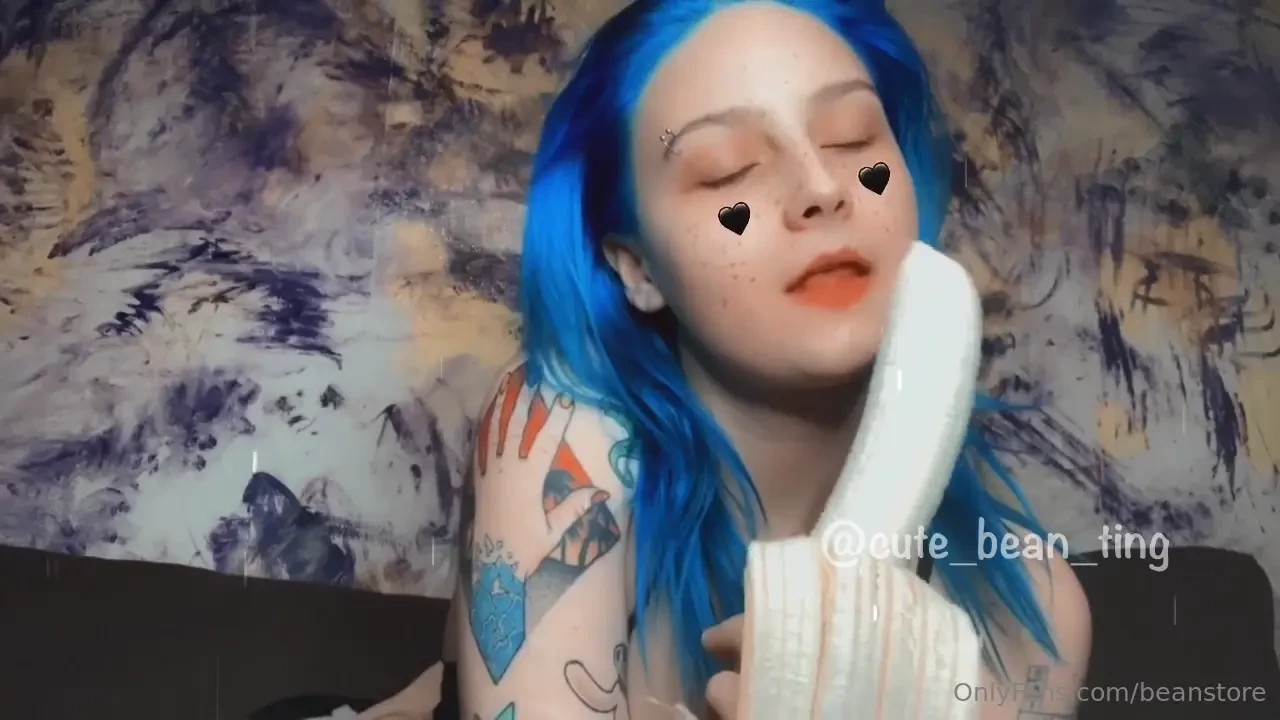 Vid bundle x3 1 bouncing on a dildo- check out this awesome video of 