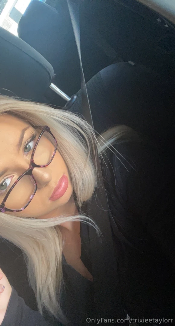 Do we like the new glasses 