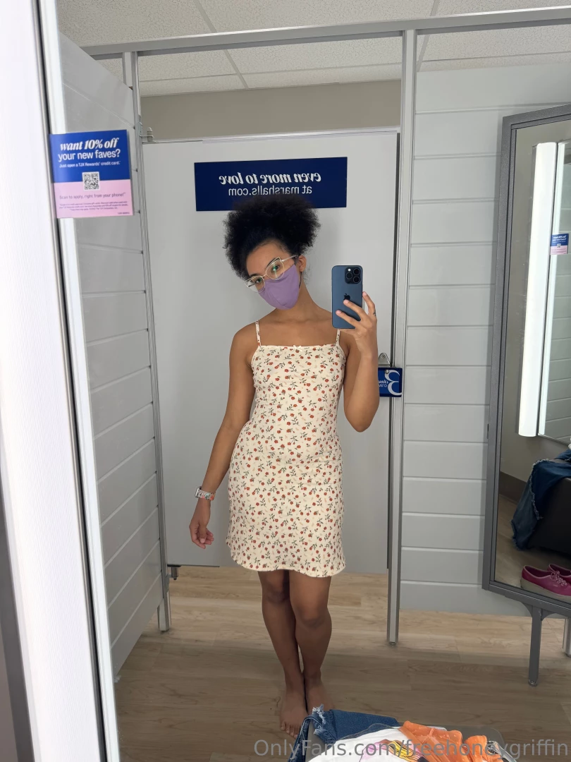 Here s a bunch of dressing room pics for y all before i take a few part 5 