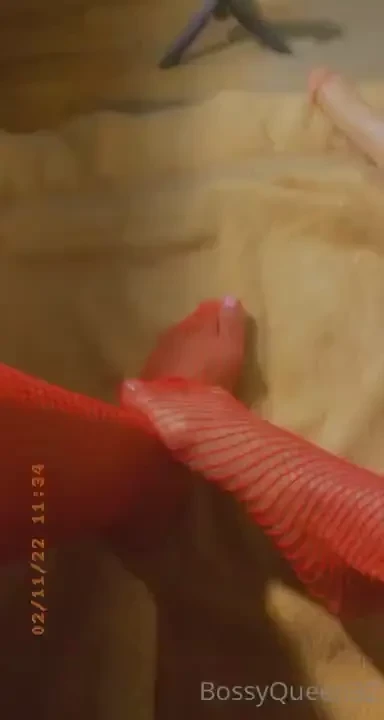 For my foot fetish freaks you the red fishnets come use your mouth and 