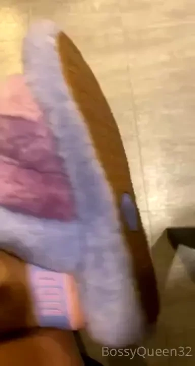 Fresh nails and feet 