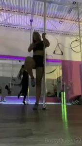 My first pole dancing class and i think i did pretty good full video