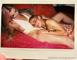 Ugh i love taking sexy polaroids with venus charmandvenus