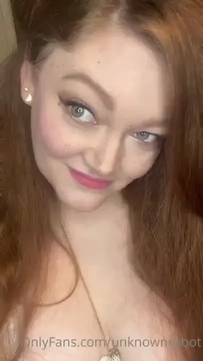 I love nothing more then the feeling of gold on my skin well maybe it 