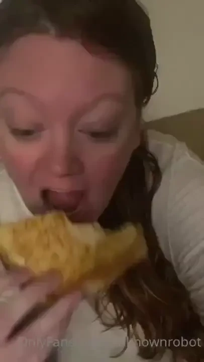 Wet gait and grilled cheese and no makeup kind of day 