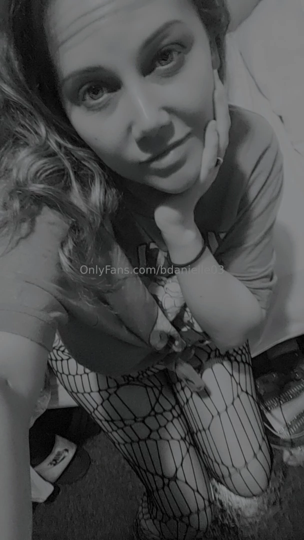 Happy halloween my loves hmu on snapchat if ya really want my personal 