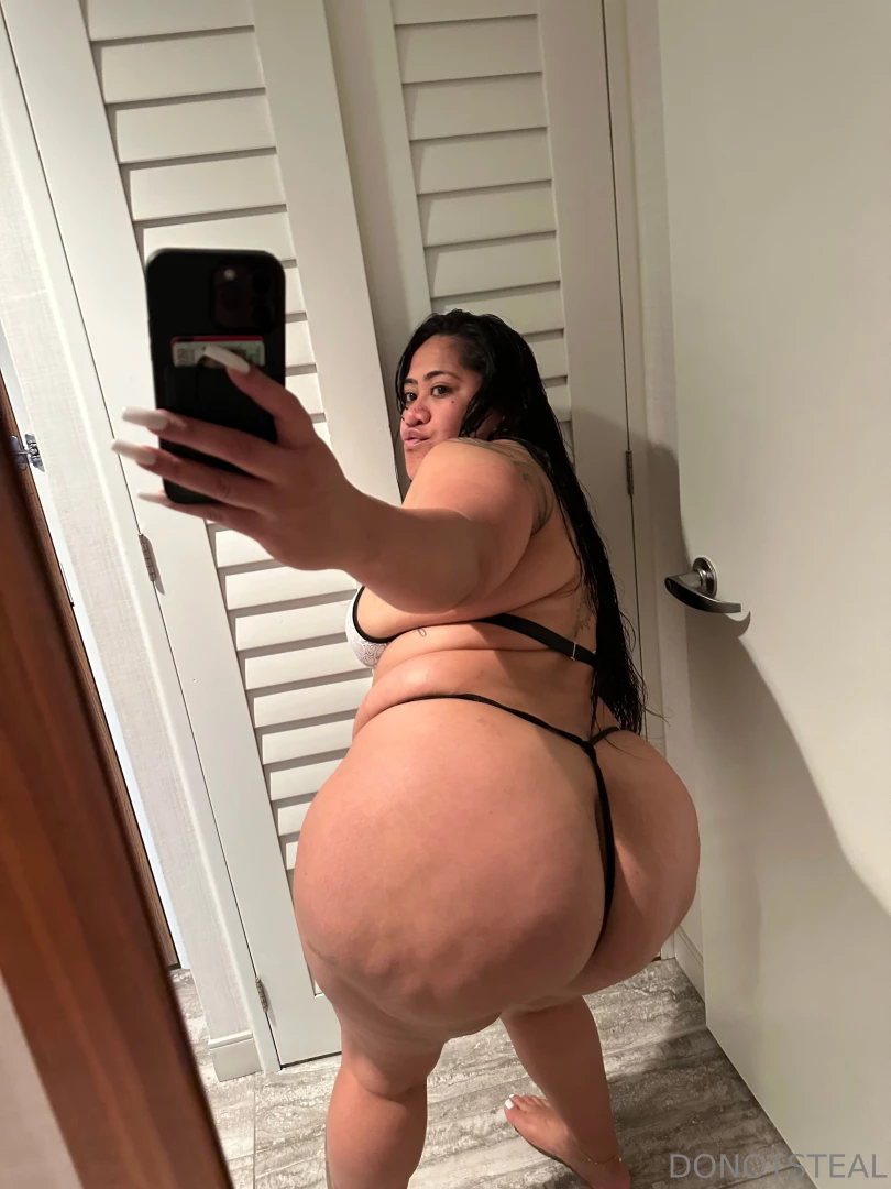Cum gimme a booty rub part 2 