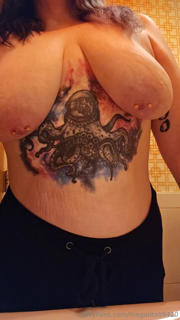 I was at work early with nothing to do so naturally i got undressed part 1 