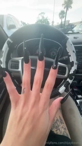 Need my nails done