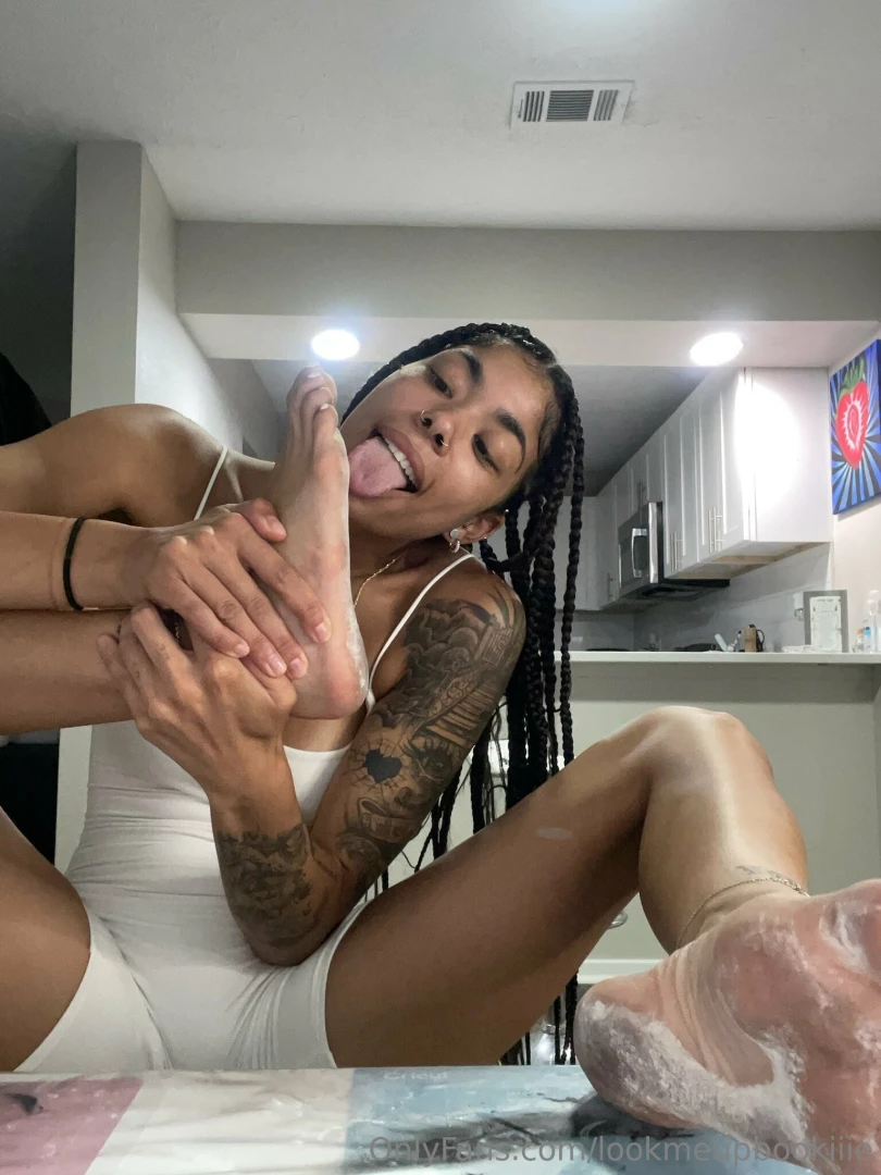 Lookmeupbookiiie part 2 