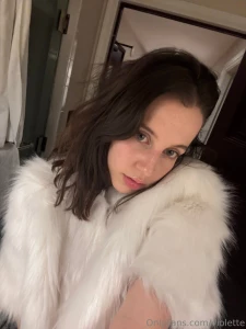 Send 100 if you love seeing me spoiled and want me to have an amazing