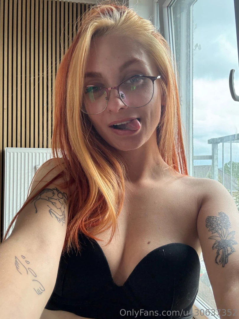 Sun s out tongue s out 