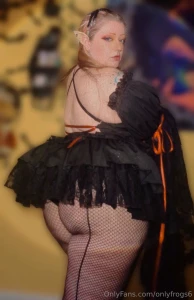 My first moeflavor outfit has arrived and i feel like the goth queen i part 3