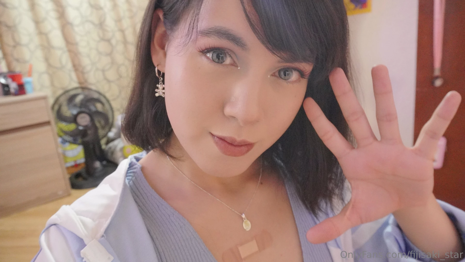 I took some pics friday s night do u like my outfit part 9 