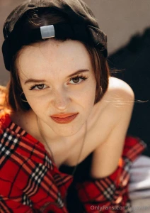 Soft girl sunday in full effect looking cute feeling clingy and