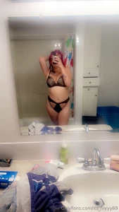 Looking back to my skinnier days whatchu think of the fit part 3