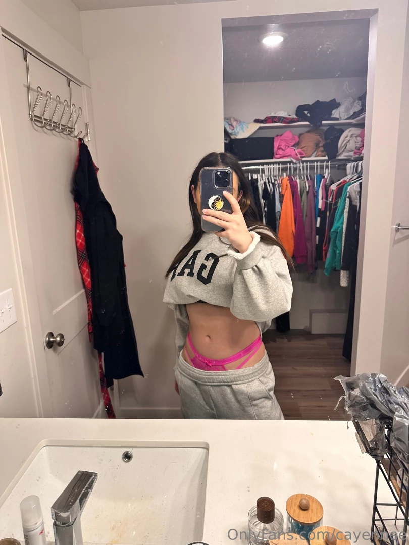 Cayennee part 251412 