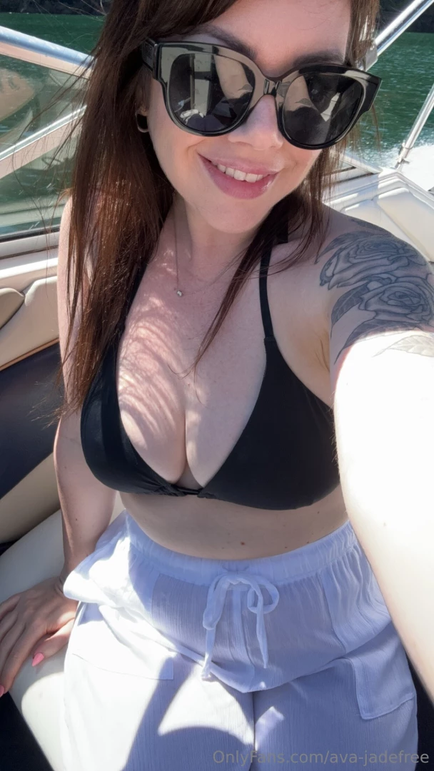 This week s availability monday filming in the morning then going out 