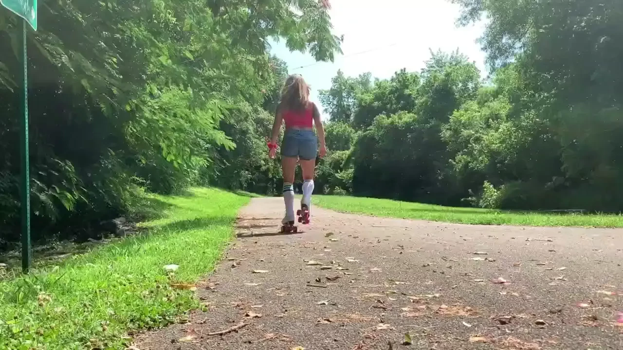Roller girl part 1 check dm for vid i learn to roller skate with my 
