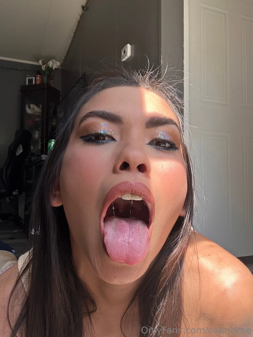 Let s see how deep it can go dm https onlyfans com sabtvfree 