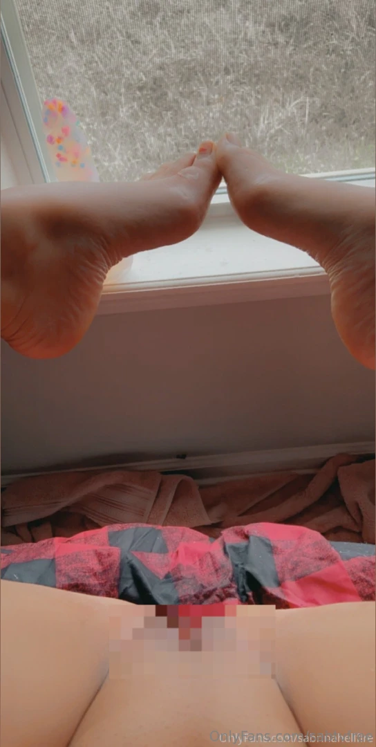 These toes are waiting for a little attention you in 