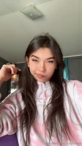 Rate the selfie or just slide in