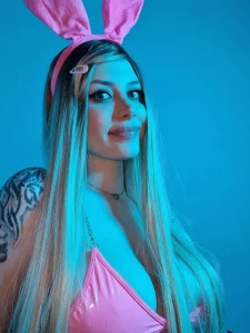 Hey champ halloween night is coming up and i m looking for a costume part 2