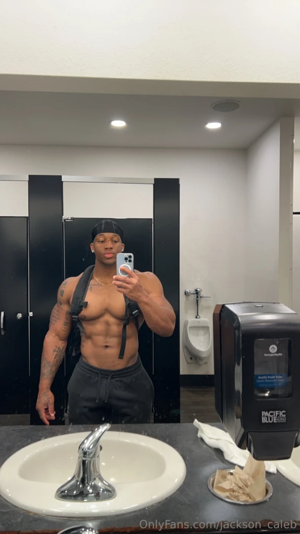 I bet you can t stop looking 