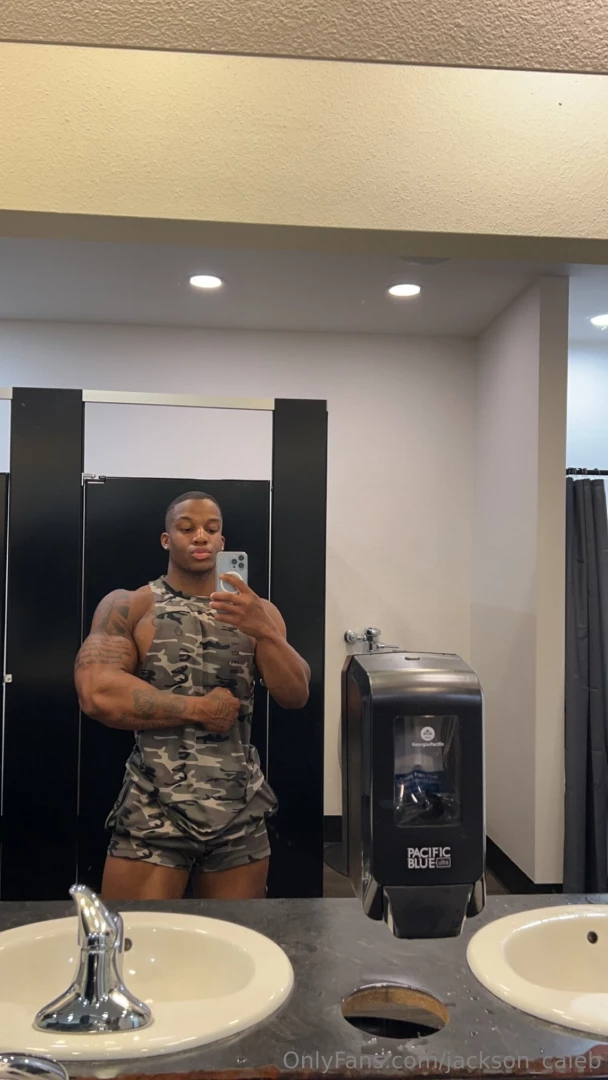 Undercover but never underdressed 