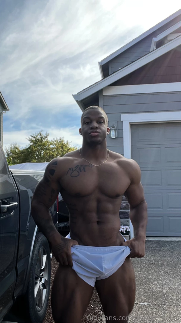 Hoping these muscles don t go unnoticed 