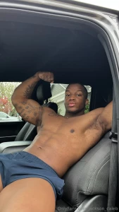 Flexing for you let s see if you can handle this