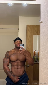 Just a little flex to show off these abs