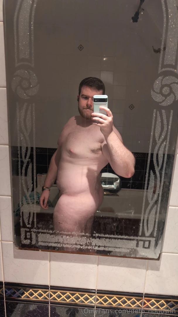 Had a little photoshoot in the bathroom and couldn t decide which i 