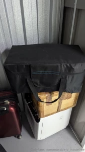 Right i m selling my fuck machine dm me offers who would like to buy part 1