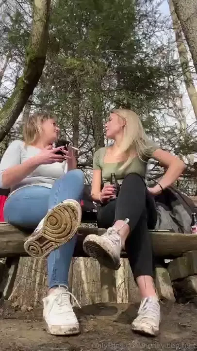 Cant believe what you see huh join us while wer re talking and admire 